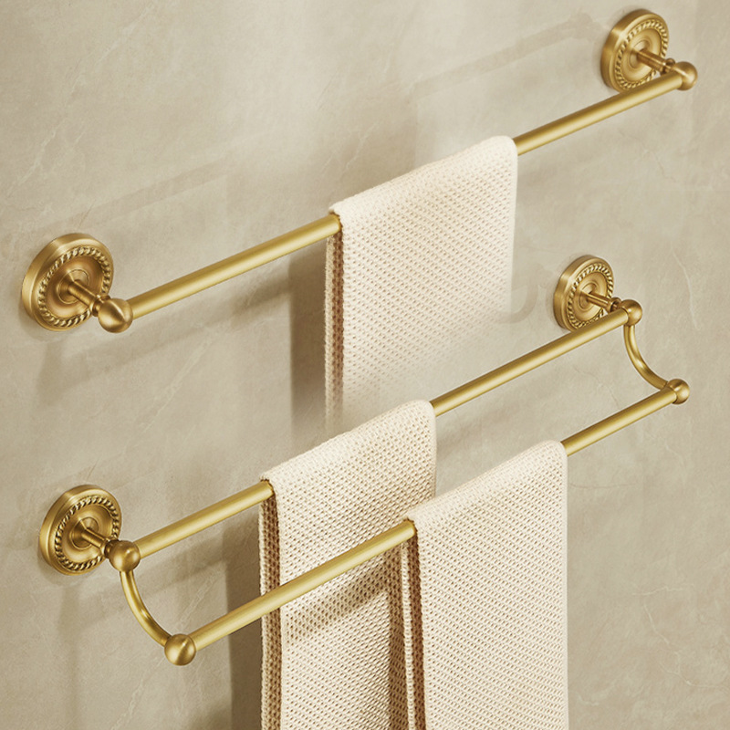 حامل مناشف معدني بتصميم نورديك - مراجعة Home Hardware Bathroom Accessories وسعره